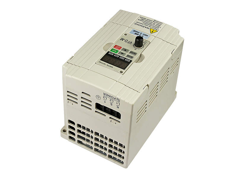 8000S通用變頻器，變頻調(diào)速器，變頻器廠家，電機變頻器，三相變頻器